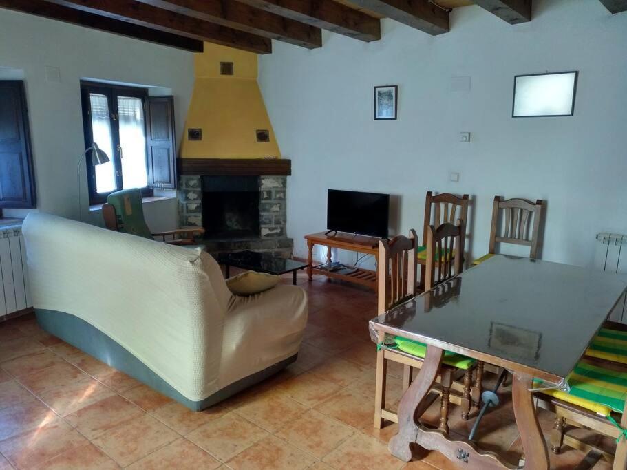 شقة Casa Lovaco Borau المظهر الخارجي الصورة